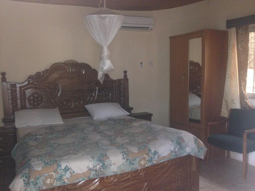 Leybato Beach Hotel Fajara Room photo