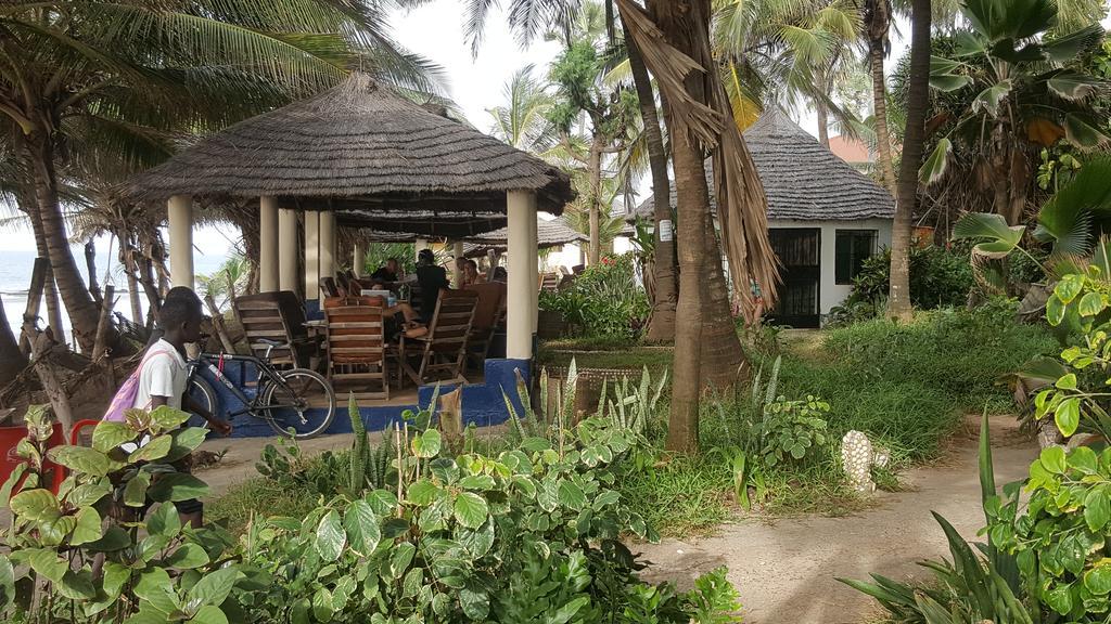 Leybato Beach Hotel Fajara Exterior photo