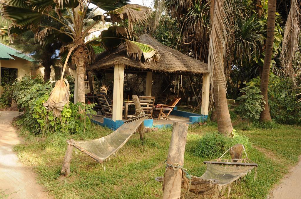 Leybato Beach Hotel Fajara Exterior photo