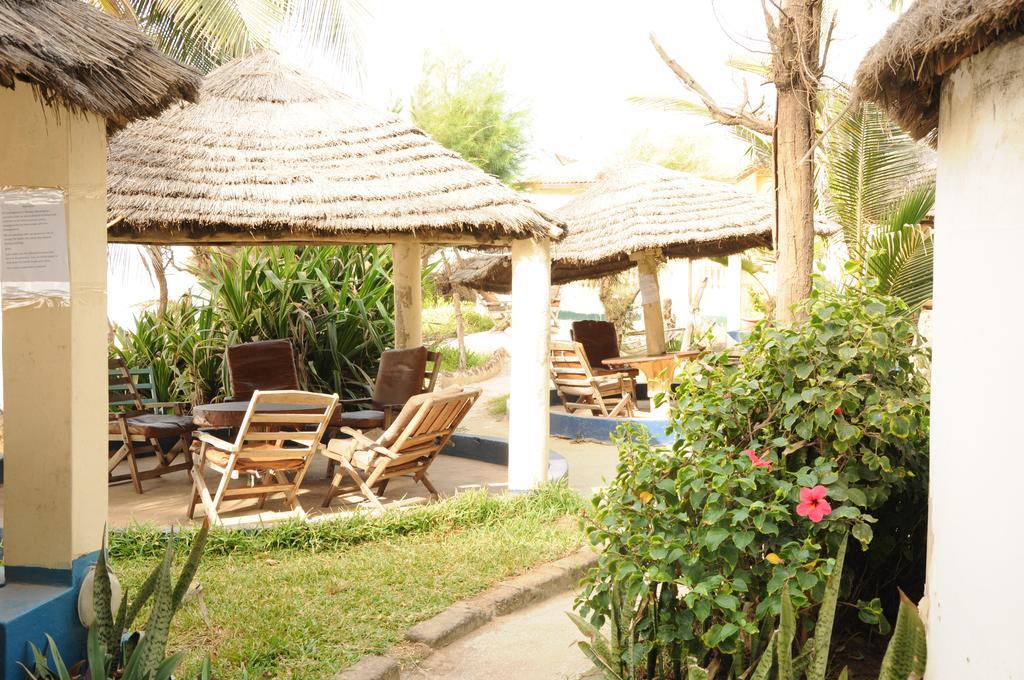 Leybato Beach Hotel Fajara Exterior photo